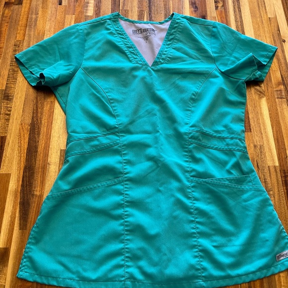 Grey’s Anatomy Women's Green Scrub Set - Picture 2 of 4